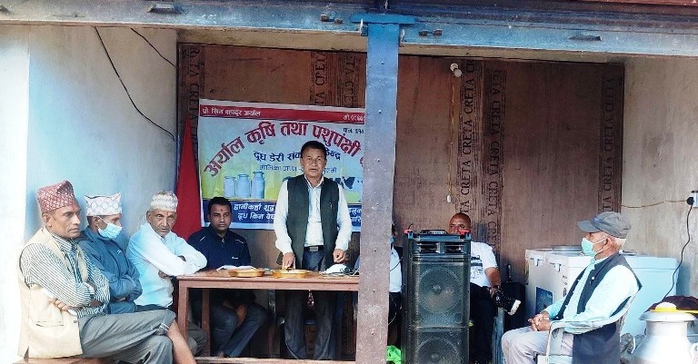 गाउँपालिकाको अनुदानमा भैंसी र डेरी उद्योग